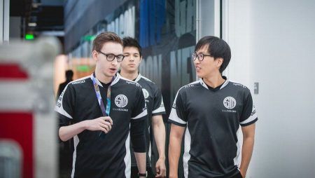 LoL_Doublelift-TSM